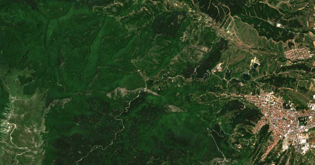 Δορυφορικός χάρτης: Ντομπροτινο