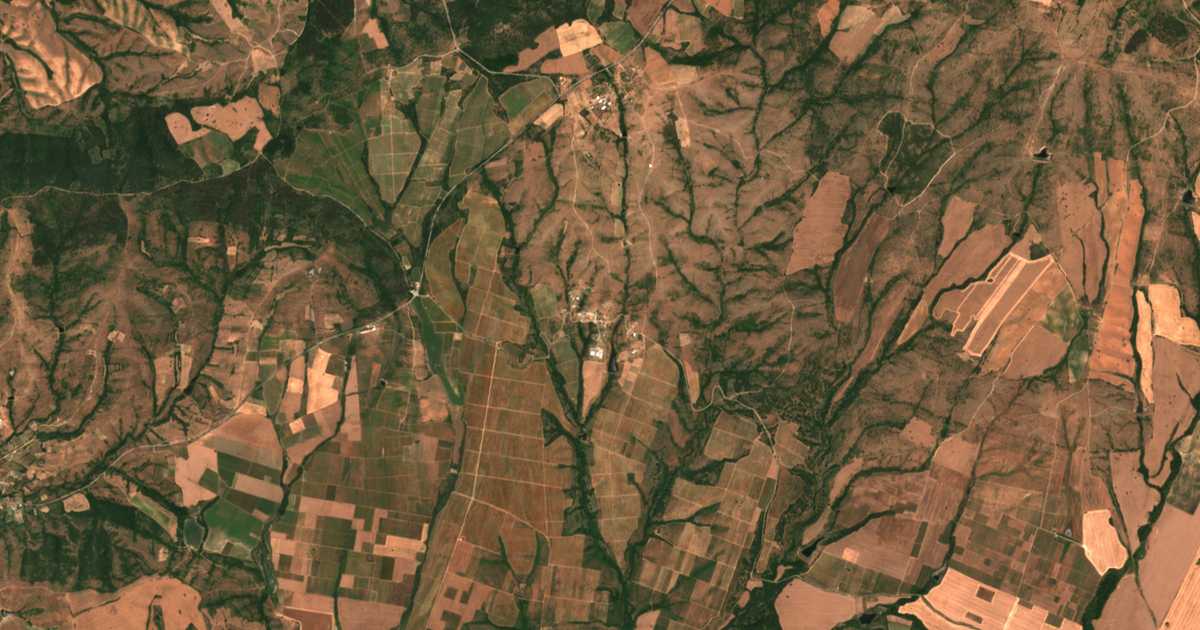 Δορυφορικός χάρτης: Κολαροβο