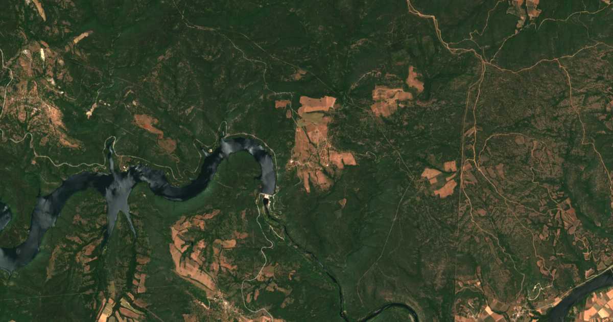 Δορυφορικός χάρτης: Λαμπουχ