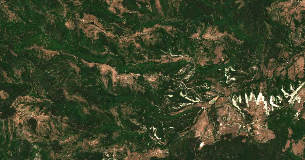 Δορυφορικός χάρτης: Καμενιανε