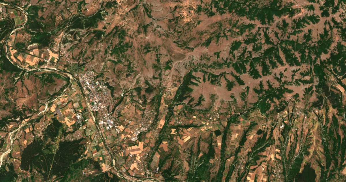 Δορυφορικός χάρτης: Καμενκα