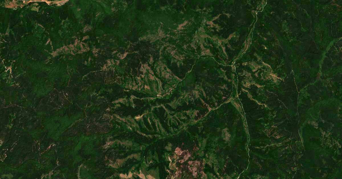 Δορυφορικός χάρτης: Τισάνοβο Κιουστεντίλ