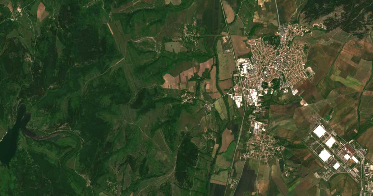 Δορυφορικός χάρτης: Μπορναρεβο