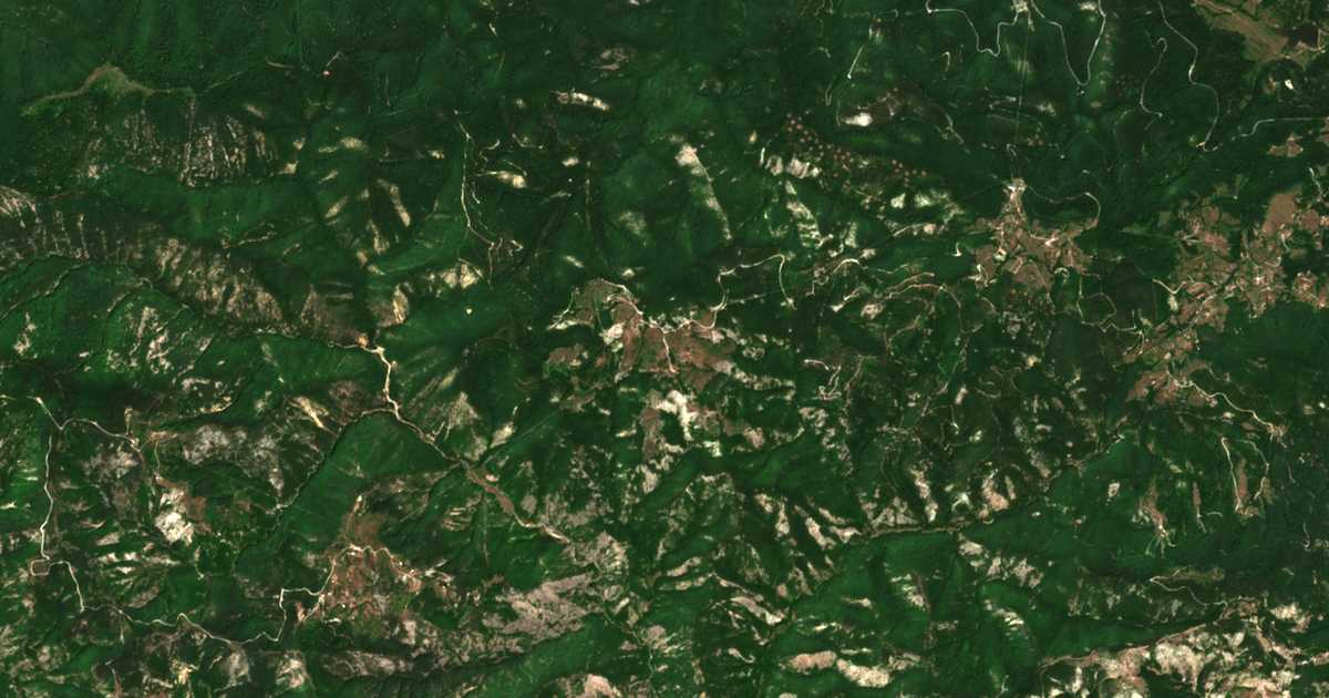 Δορυφορικός χάρτης: Ουζουνοβο